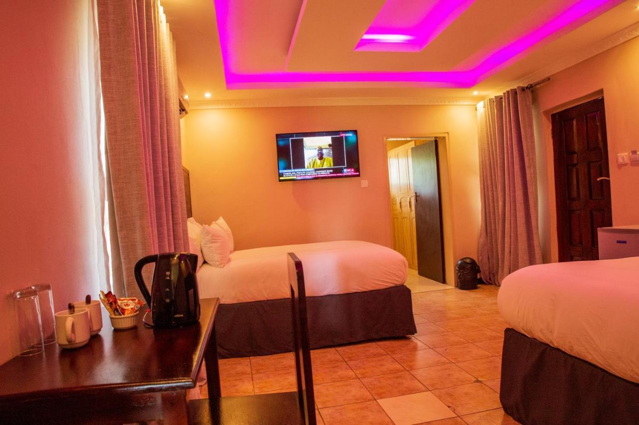Zambezi Junction Lodge Ливингстон Экстерьер фото